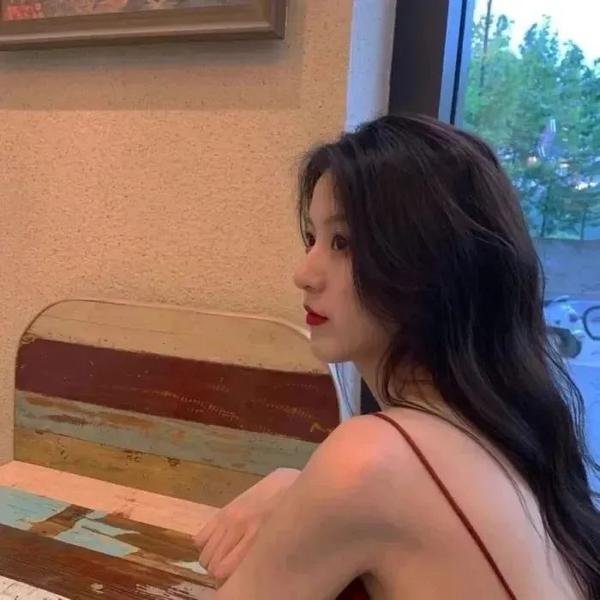 七夕我被房客包围了